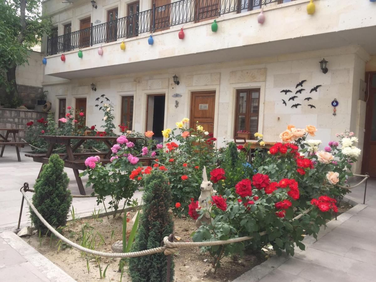 Cappadocia Ozbek Stone House Hotel Göreme Exterior photo