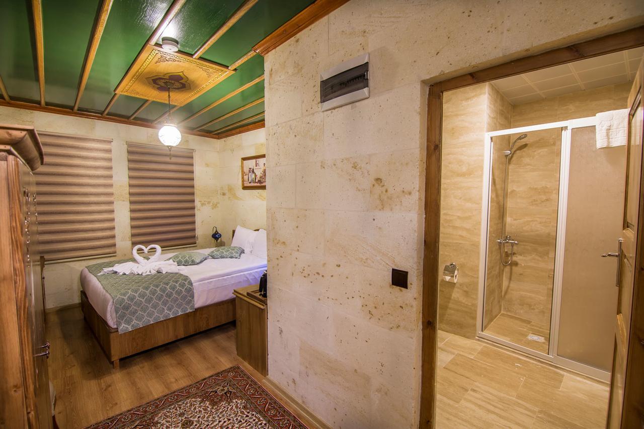 Cappadocia Ozbek Stone House Hotel Göreme Exterior photo