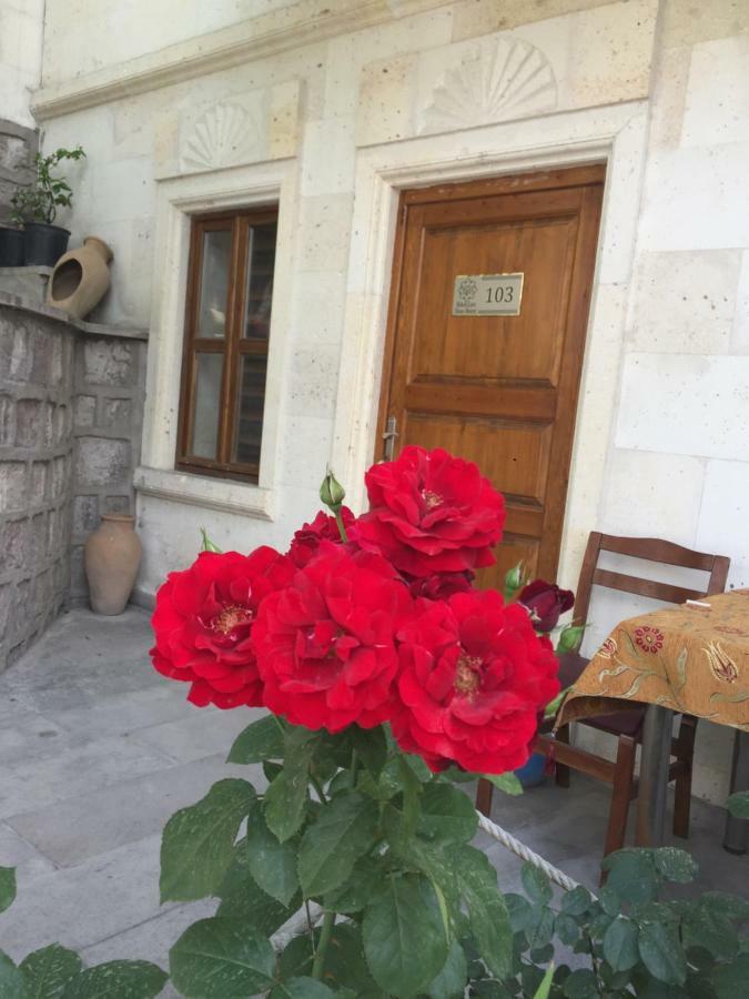 Cappadocia Ozbek Stone House Hotel Göreme Exterior photo